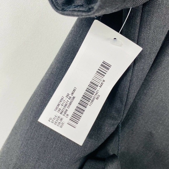 American Airlines Short Sleeve Maternity Jacket - Picture 3 of 5